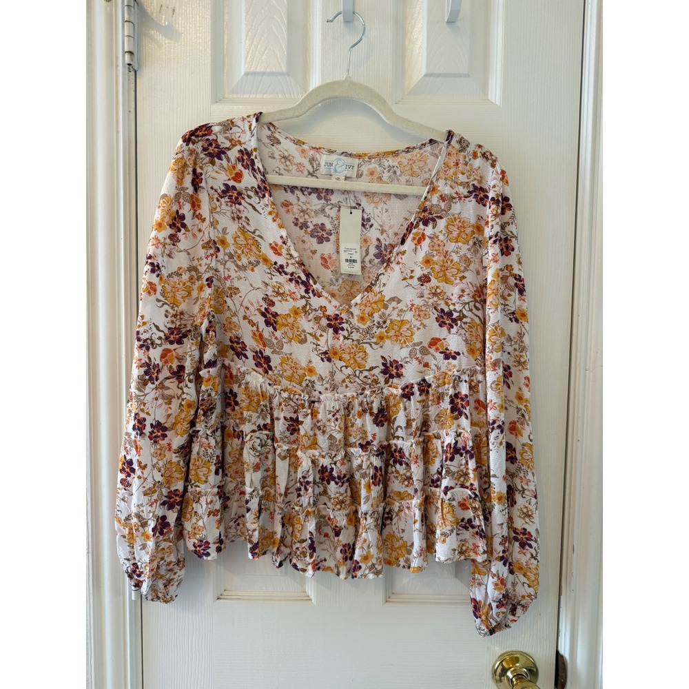 NWT Jun & Ivy Francesca's Floral Print V-Neck Long Sleeve Peplum‎ Blouse Top